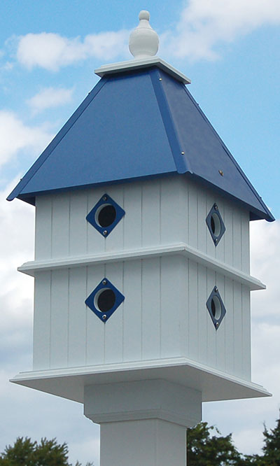 Wing & A Prayer Plantation Bird House, Cobalt Blue Roof Flying Colors