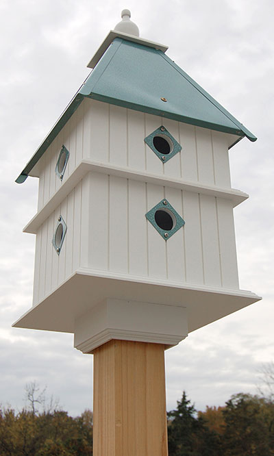 Wing & A Prayer Plantation Bird House, Verdigris Roof Flying Colors