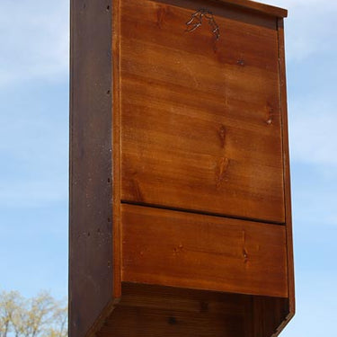 BestNest Premium Stained Bat House, Dark Brown, 400 bats Flying Colors