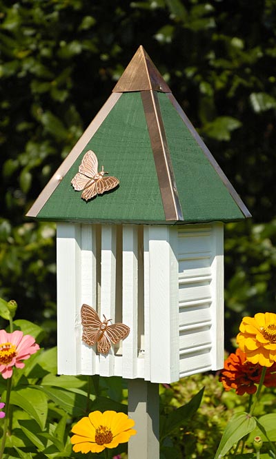 Heartwood Flutterbye House & Pole, White Flying Colors